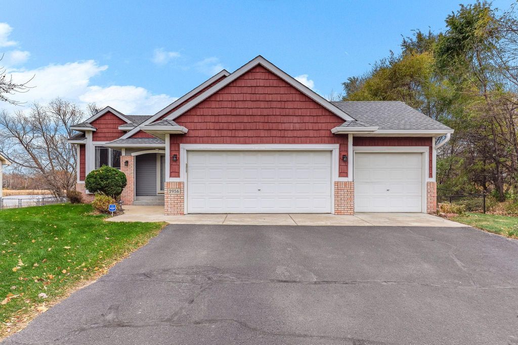 2956 Rice Creek Parkway NE, Blaine, MN 55449