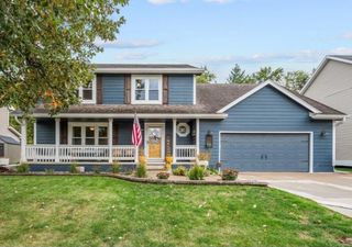 1412 Parkhill Drive, Norwalk, IA 50211