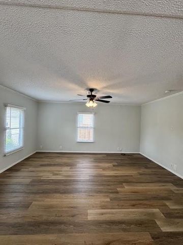 11930 Greenglen Drive, Houston, TX 77044