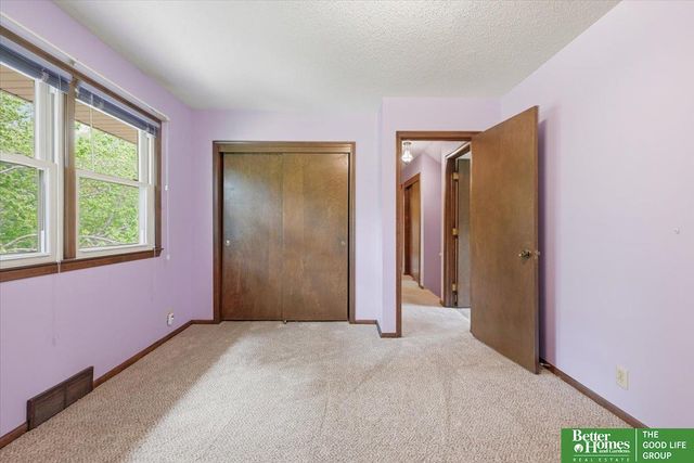 11828 Jackson Road, Omaha, NE 68154