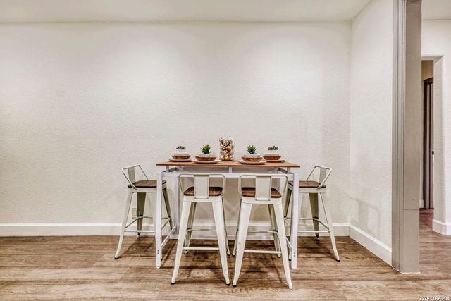 1418 Rivas, San Antonio, TX 78207