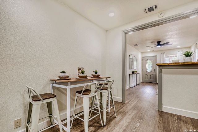 1418 Rivas, San Antonio, TX 78207