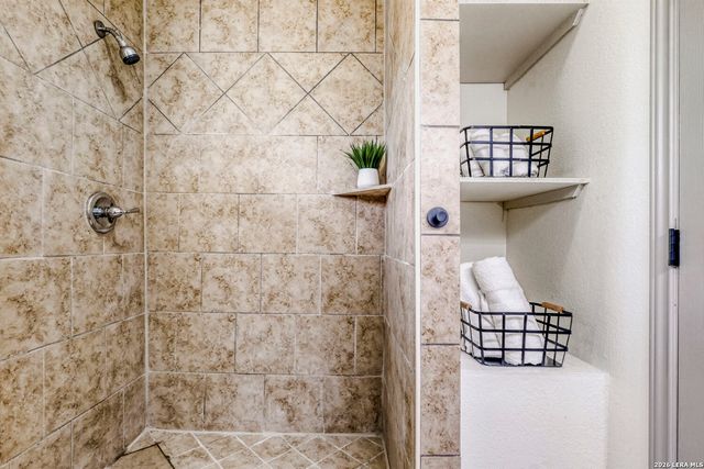 1418 Rivas, San Antonio, TX 78207