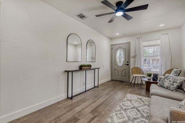 1418 Rivas, San Antonio, TX 78207