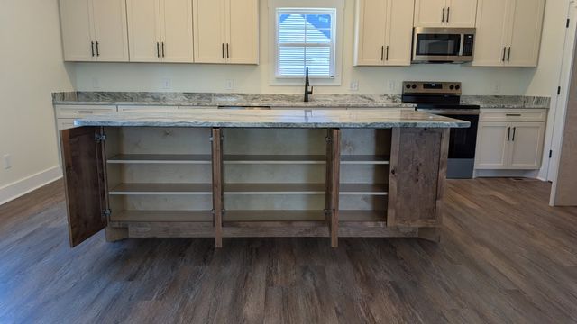364 Clyde Wix Rd, Westmoreland, TN 37186