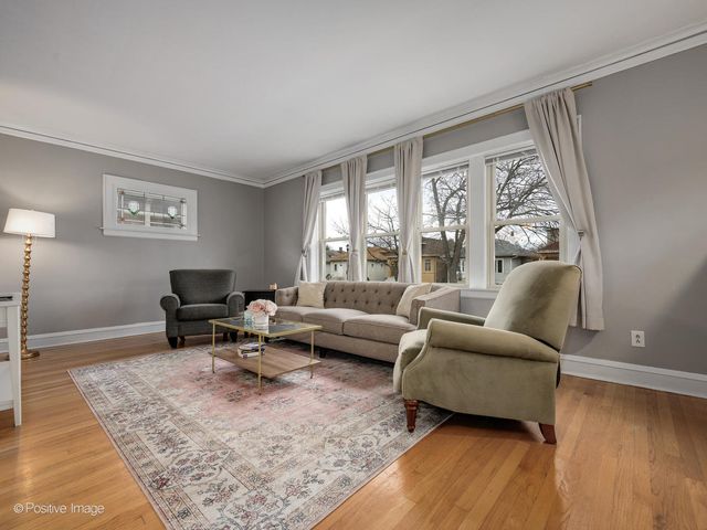 3742 Clinton Avenue, Berwyn, IL 60402