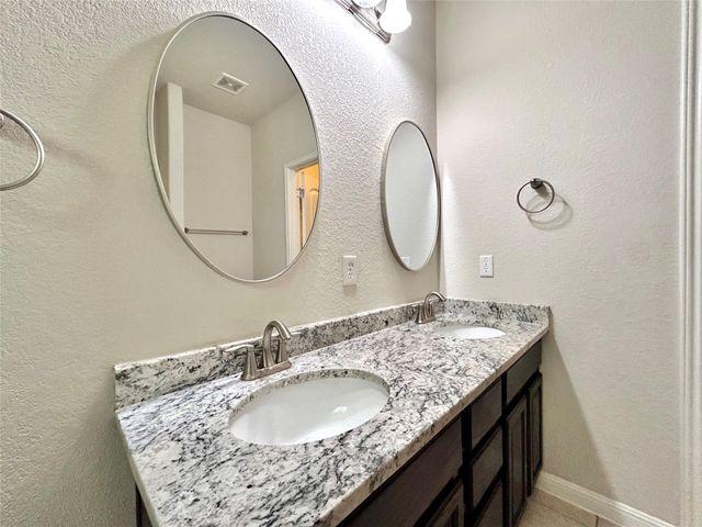 11400 W Parmer LN 120, Cedar Park, TX 78613