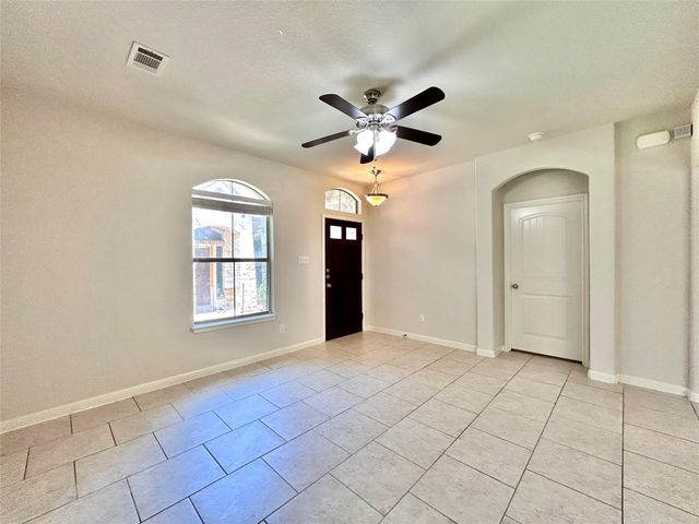 11400 W Parmer LN 120, Cedar Park, TX 78613