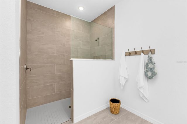 223 RIO DE JANEIRO AVENUE, Punta Gorda, FL 33983