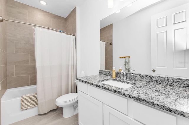 223 RIO DE JANEIRO AVENUE, Punta Gorda, FL 33983