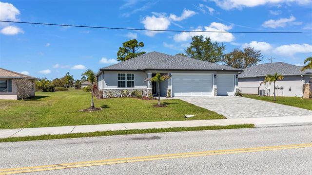 223 RIO DE JANEIRO AVENUE, Punta Gorda, FL 33983