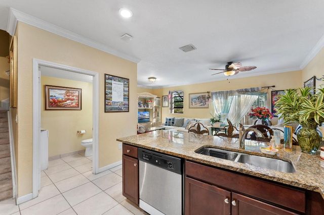 5438 NW 27th Street, Margate, FL 33063