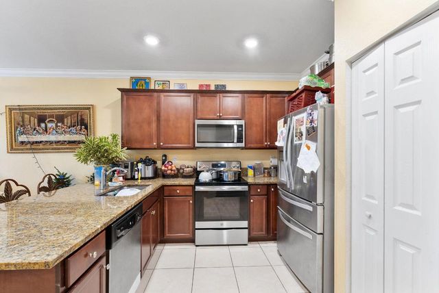 5438 NW 27th Street, Margate, FL 33063