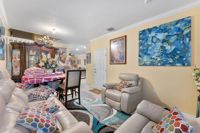 5438 NW 27th Street, Margate, FL 33063