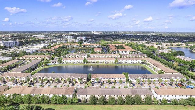 5438 NW 27th Street, Margate, FL 33063