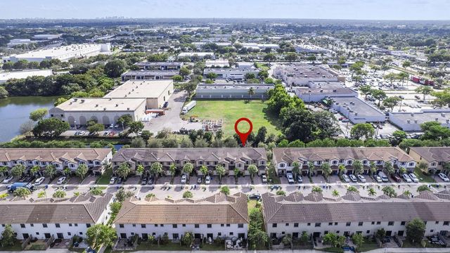 5438 NW 27th Street, Margate, FL 33063