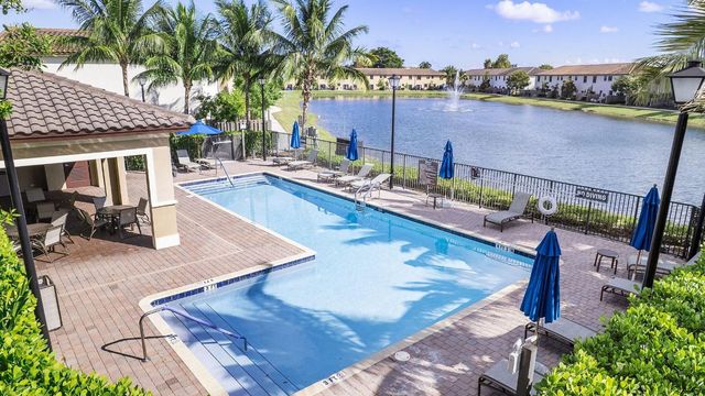 5438 NW 27th Street, Margate, FL 33063