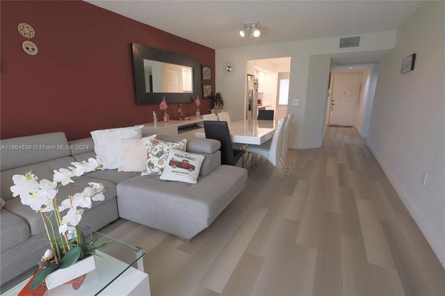 12750 SW 15th St 106D, Pembroke Pines, FL 33027