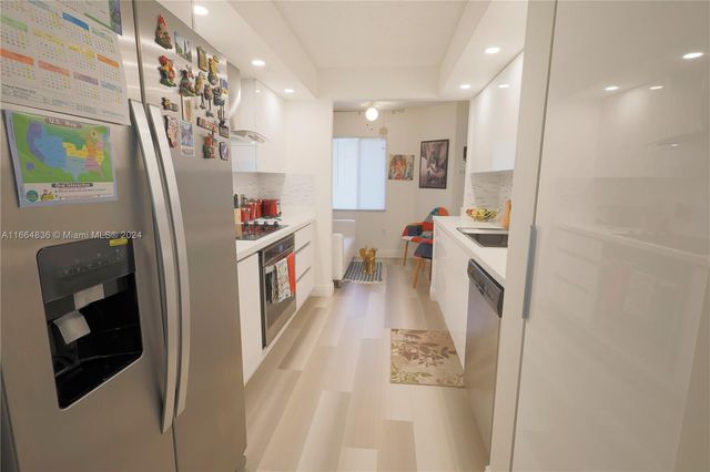 12750 SW 15th St 106D, Pembroke Pines, FL 33027