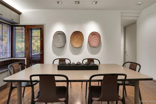 1335 Trowbridge Road, Bloomfield Hills, MI 48304