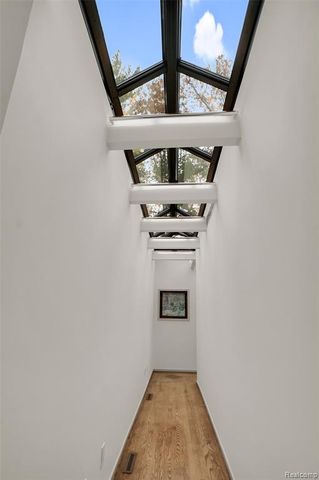 1335 Trowbridge Road, Bloomfield Hills, MI 48304