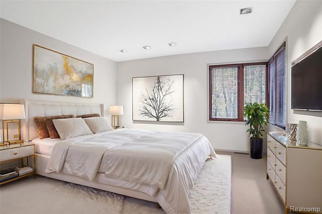 1335 Trowbridge Road, Bloomfield Hills, MI 48304