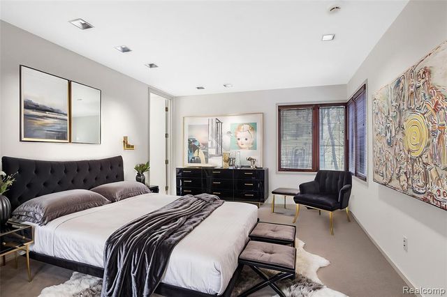 1335 Trowbridge Road, Bloomfield Hills, MI 48304