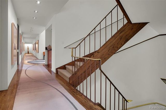 1335 Trowbridge Road, Bloomfield Hills, MI 48304