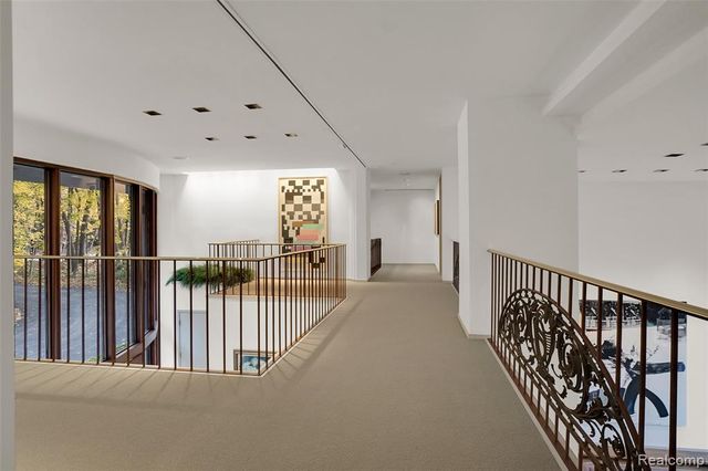 1335 Trowbridge Road, Bloomfield Hills, MI 48304