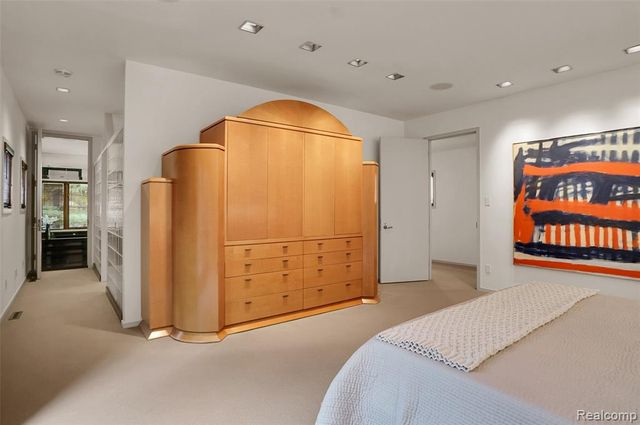 1335 Trowbridge Road, Bloomfield Hills, MI 48304