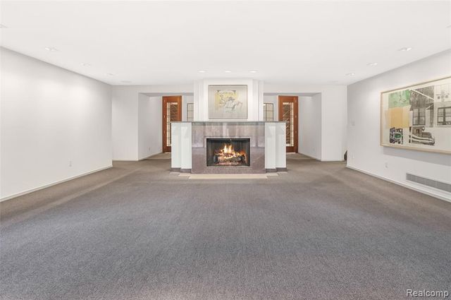 1335 Trowbridge Road, Bloomfield Hills, MI 48304