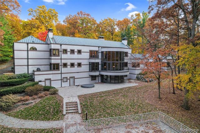 1335 Trowbridge Road, Bloomfield Hills, MI 48304