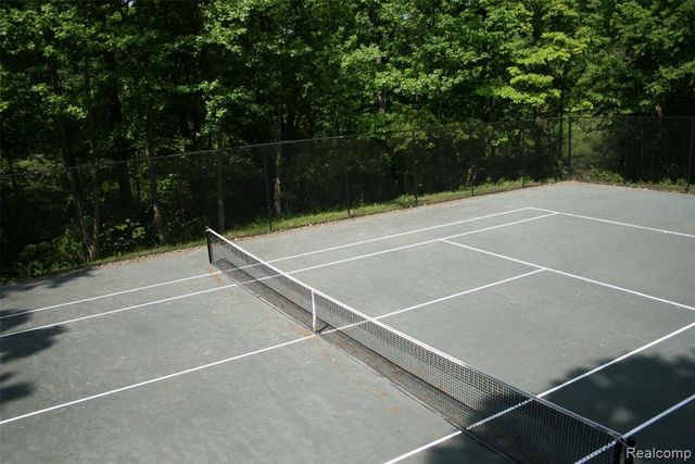 1335 Trowbridge Road, Bloomfield Hills, MI 48304