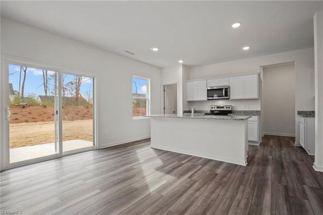 960 Riverbank Drive, Kernersville, NC 27284