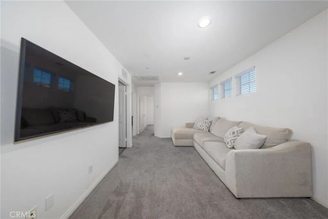 5370 Strawberry Way, Fontana, CA 92336