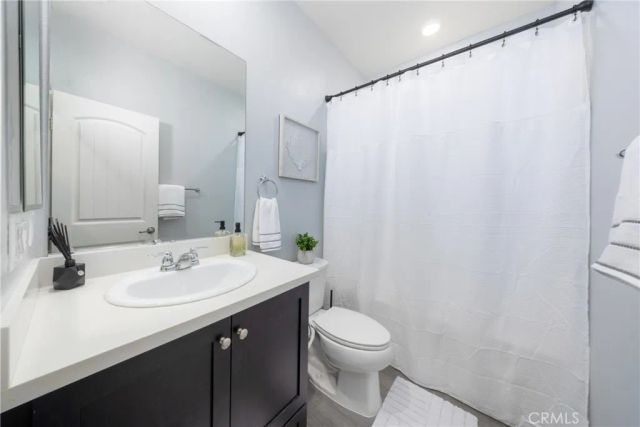 5370 Strawberry Way, Fontana, CA 92336