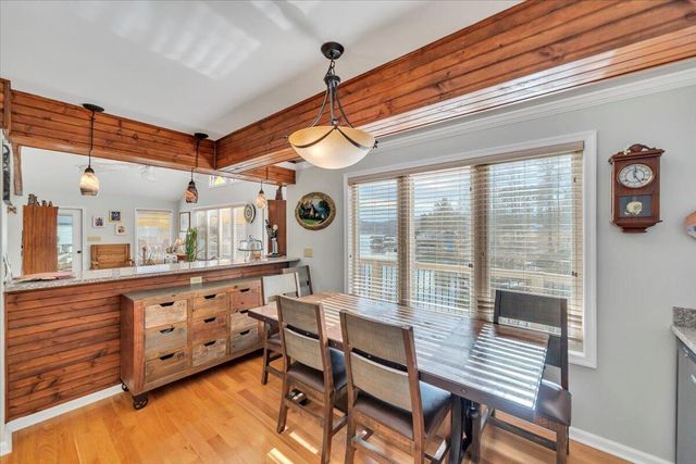 56 Brookside LN, Moneta, VA 24121