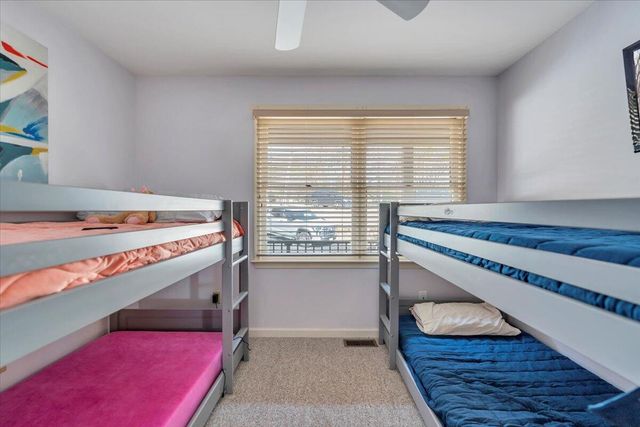 56 Brookside LN, Moneta, VA 24121