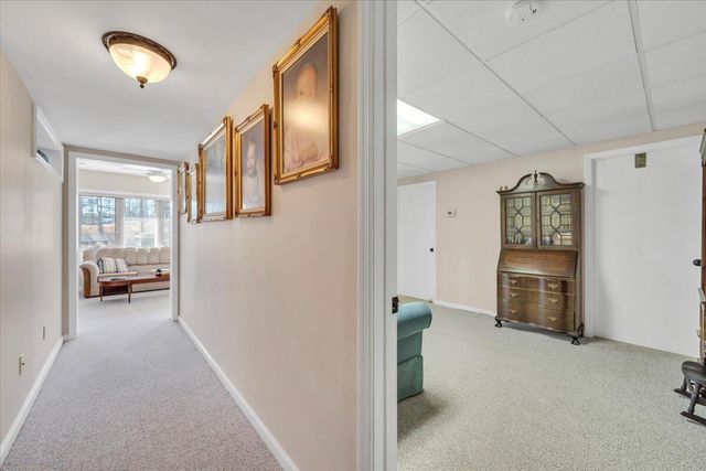 56 Brookside LN, Moneta, VA 24121