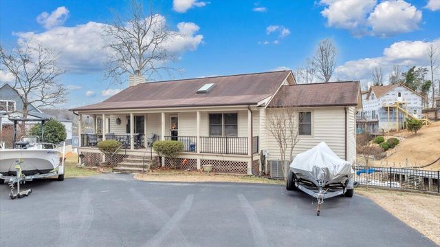 56 Brookside LN, Moneta, VA 24121