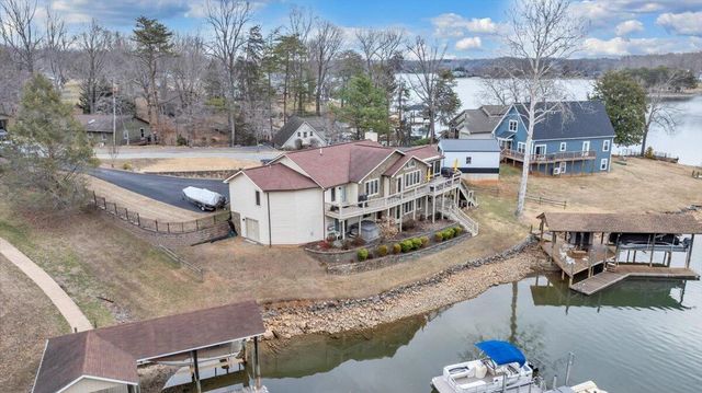 56 Brookside LN, Moneta, VA 24121