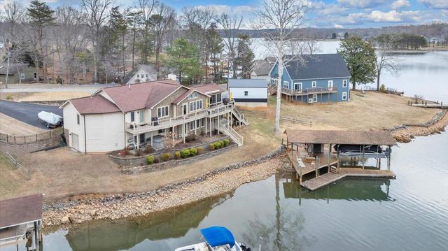 56 Brookside LN, Moneta, VA 24121