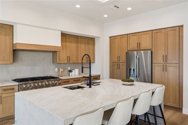 2695 Olivia Heights Avenue, Henderson, NV 89052