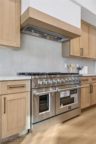 2695 Olivia Heights Avenue, Henderson, NV 89052