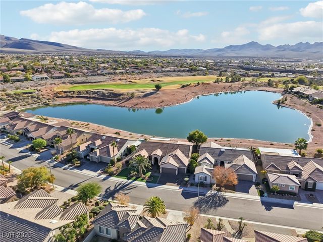 2695 Olivia Heights Avenue, Henderson, NV 89052