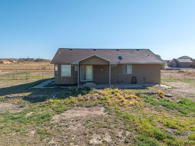 1301 N Challenger Dr, Pueblo West, CO 81007