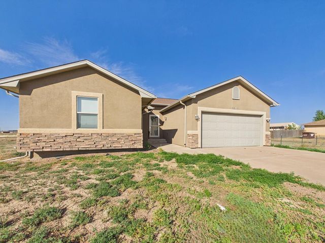1301 N Challenger Dr, Pueblo West, CO 81007
