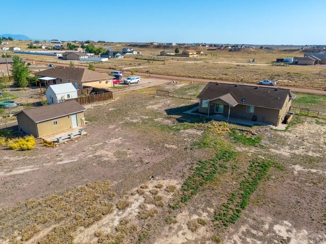 1301 N Challenger Dr, Pueblo West, CO 81007