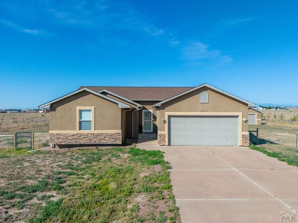 1301 N Challenger Dr, Pueblo West, CO 81007