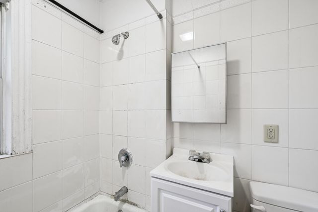 760 Minnehaha Avenue E, Saint Paul, MN 55106